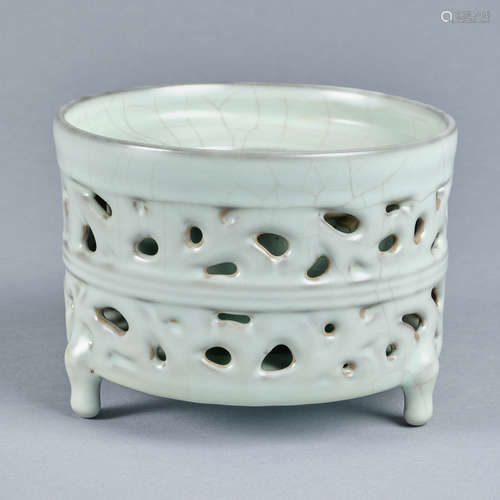 Ge Kiln incense burner,Song dynasty