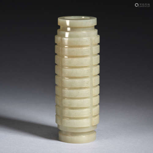 A finly carved jade Cong vase, Qing dynasty