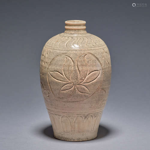 A finely carved 'floral' meiping vase ,Song dynasty