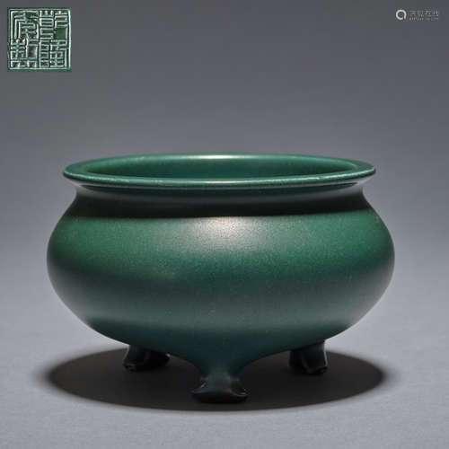 A rare Green glazeed incense burner,Qing dynasty,Marked Qian...