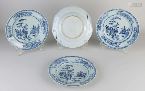 Four 18th century Chinese plates Ã˜ 23 cm.