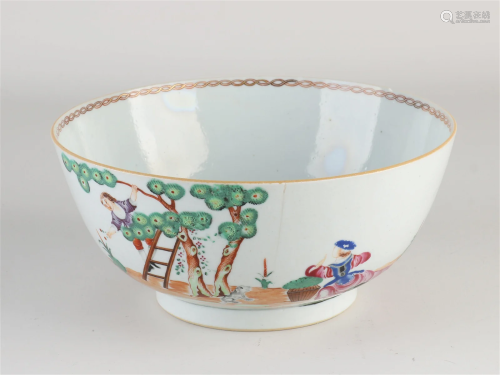 18th century Chinese bowl Ã˜ 20.7 cm.