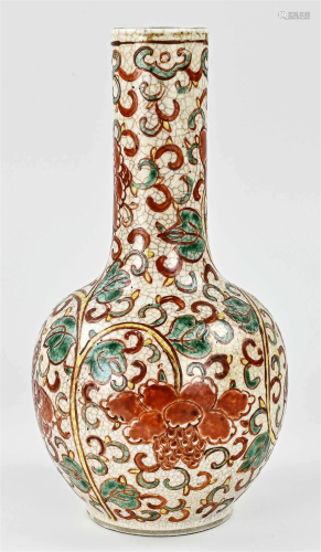 Chinese Wucai vase, H 24 cm.