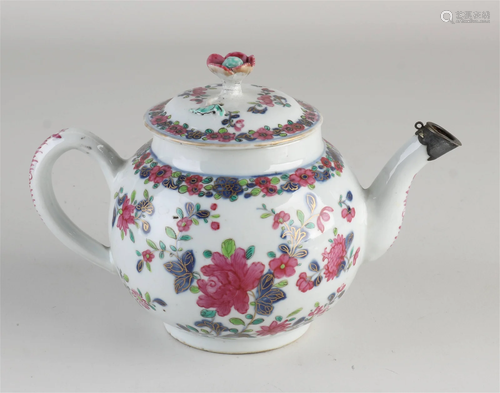 18th Century Chinese Family Rose Teapot