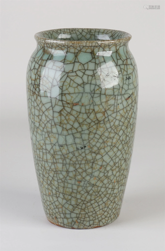 Chinese celadon vase, H 18.5 cm.