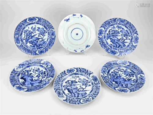Six large 17th - 18th Chinese Kang Xi plates, Ã˜ 27.5 cm.