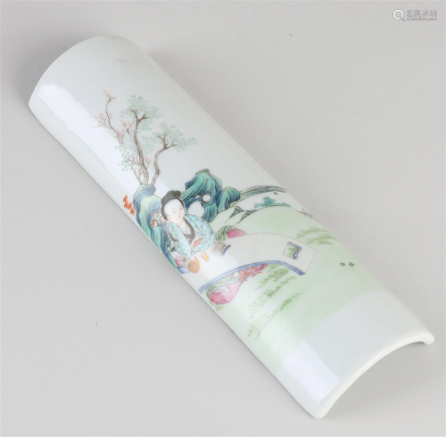 Chinese paper roll holder