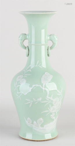 Chinese vase Ã˜ 30.5 cm.