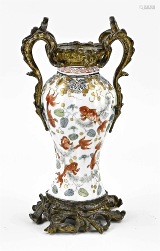 19th century Chinese vase, H 25 cm.