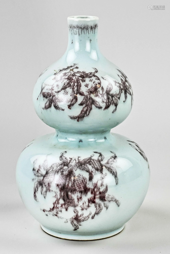 Chinese knob vase, H 19.5 cm.