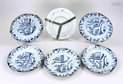 Six 18th century Chinese plates Ã˜ 22.5 cm.
