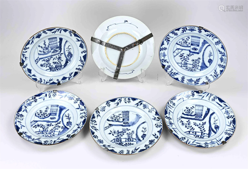 Six 18th century Chinese plates Ã˜ 22.5 cm.