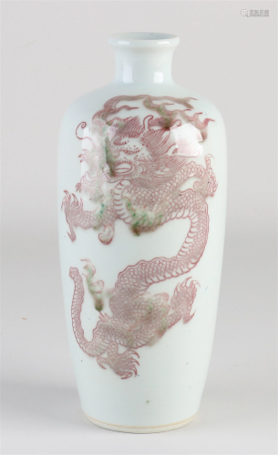Chinese dragon vase, H 22 cm.