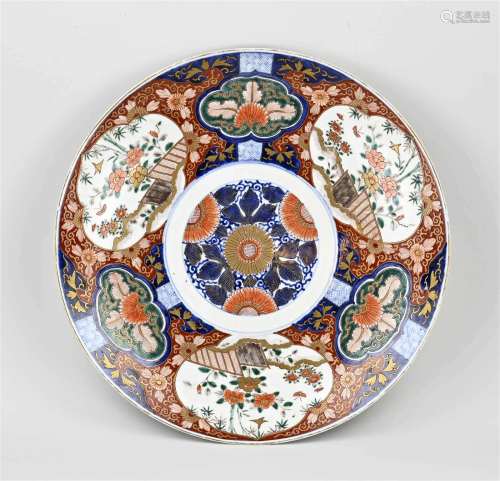 Large Japanese Imari decorative dish Ã˜ 45 cm.