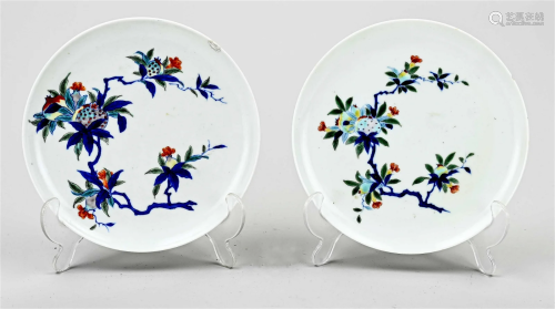 Two antique Japanese kakiemon plates Ã˜ 18.3 cm.