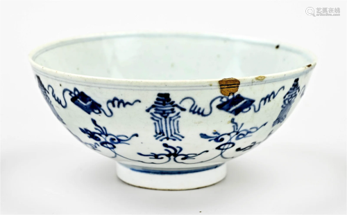 Antique Chinese bowl Ã˜ 17.5 cm.