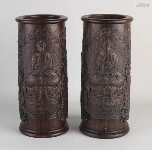 Two Chinese brush vases, Ã˜ 13 cm.