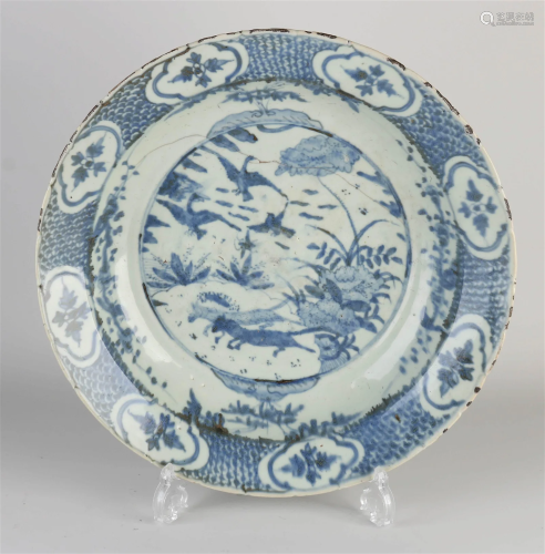 16th century Chinese dish Ã˜ 40 cm.