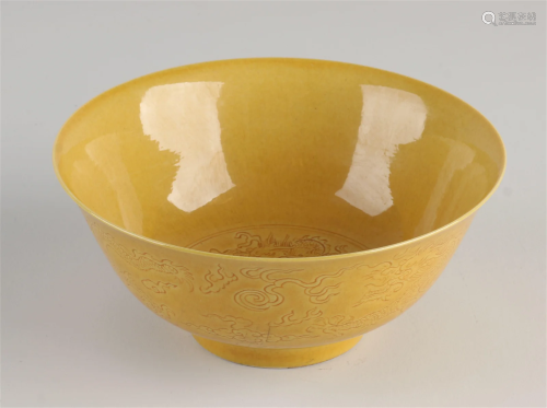 Chinese bowl Ã˜ 15.2 cm.