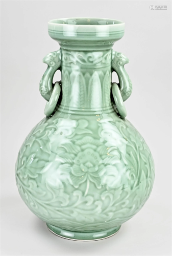 Chinese celadon vase, H 38.5 cm.