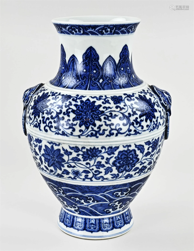 Chinese vase H 27 cm.