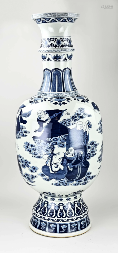 Large Chinese vase, H 87 cm.