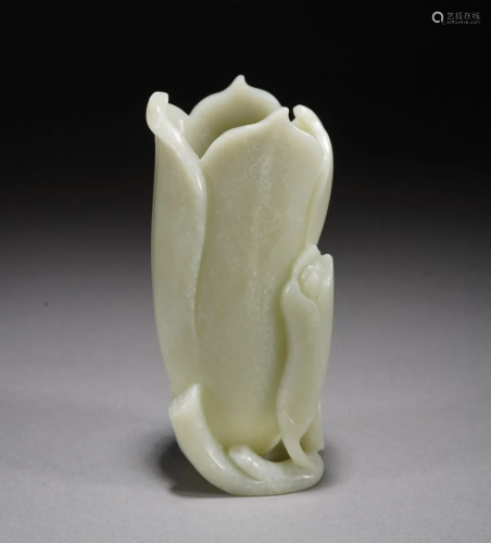 Qing period Chinese Nephrite White Jade Flower Vase