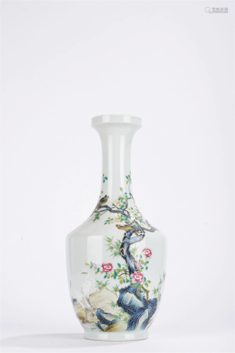 Chinese Minguo Famille Rose Flower and Bird Vase