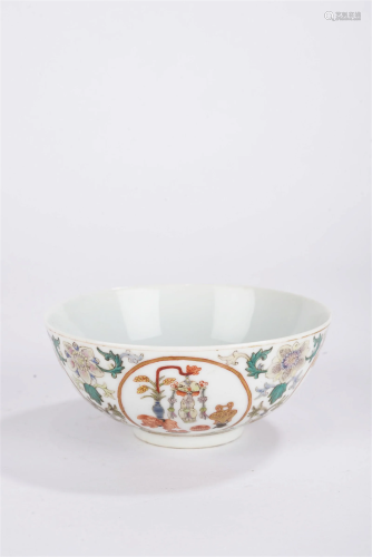 Chinese Famille Rose Flower and Antiques Bowl