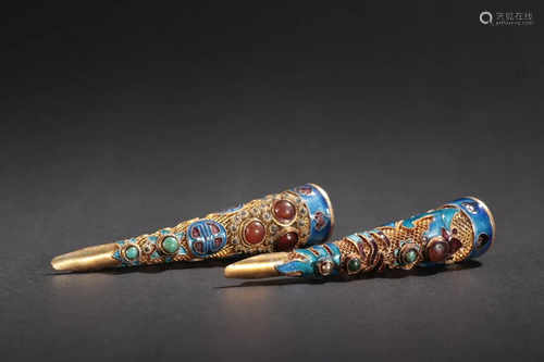 A Pair of Gilt-Silver Inlaid Gems Nail Sets