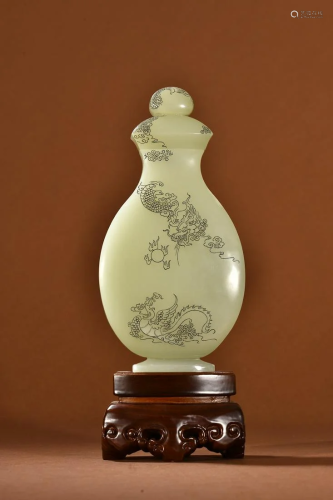 A Fine Hetian Jade Carved Dragon and Peonix Vase