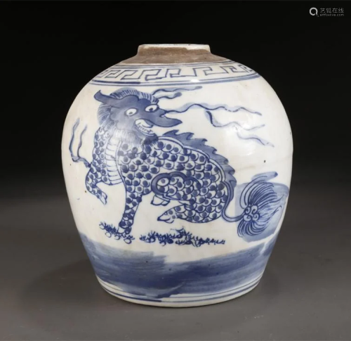 A BLUE-AND-WHITE JAR WITH KYLIN&PHOENIX DESIGN.