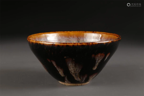 A PORCELAIN CUP, JIZHOU KILN.