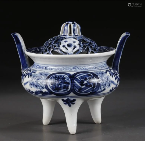 A BLUE-AND-WHITE PORCELAIN INCENSE BURNER.