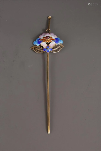 A GILT SILVER BLUING HAIRPIN.