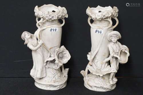 2 vases Art Nouveau en "ROYAL DUX" - Signé avec le...