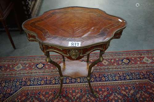 Belle table d'appoint française - Sur pied de bouc  en b...