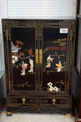 Armoire chinoise - Laque de Chine - Décorée de Gheishas - Av...