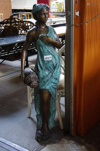 Belle sculpture de jardin en bronze (fontaine) - "Jeune...