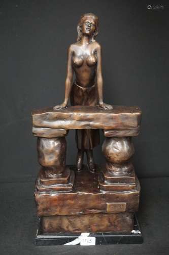 Groupe en bronze - "Jeune femme nue au balcon" - H...