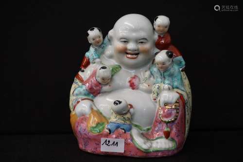 Sculpture en porcelaine chinoise - "Bouddha avec enfant...