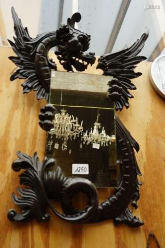 Miroir en bois sculpté en forme de dragon - H : 1 mètre