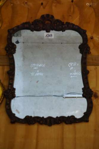 Miroir en bois sculpté de style Louis XV