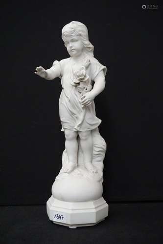 Grande sculpture en biscuit - Ca.1900 - "Fille avec fle...