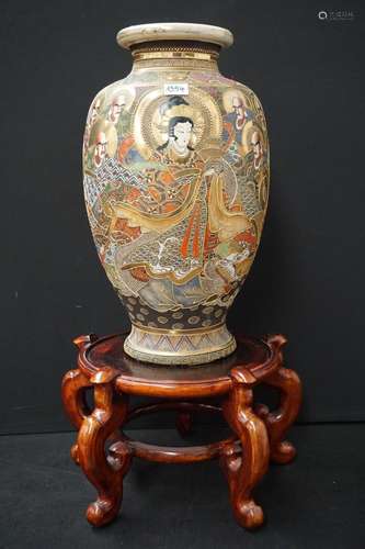 Grand vase japonais - Satsuma - Décoré de personnages - Avec...