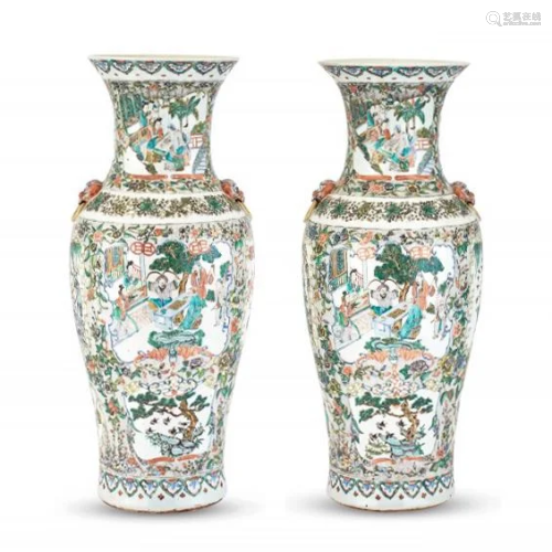 A PAIR OF CHINESE FAMILLE VERTE PORCELAIN VASES