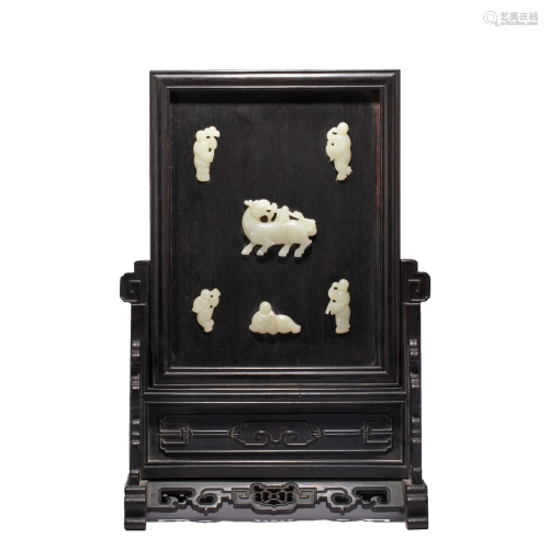 A CHINESE JADE INLAID ROSEWOOD TABLE SCREEN