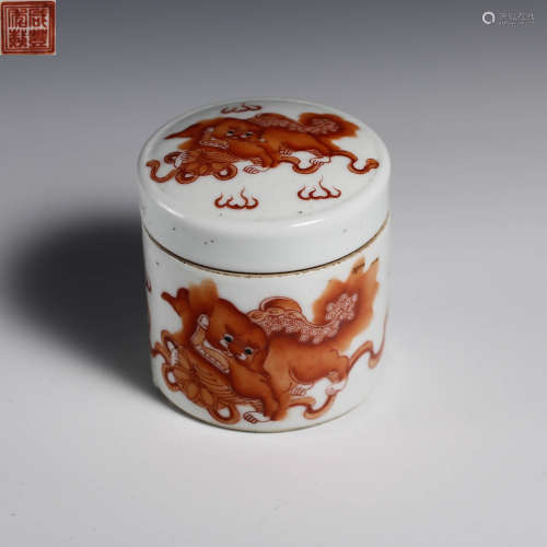 Nineteenth century red lion tea jar