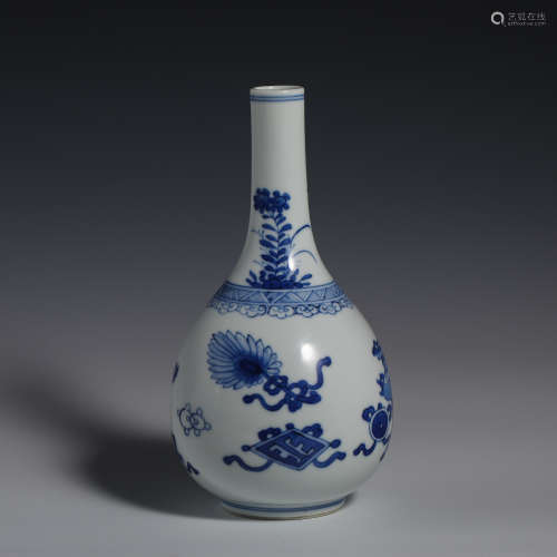 Nineteenth century blue and white vase
