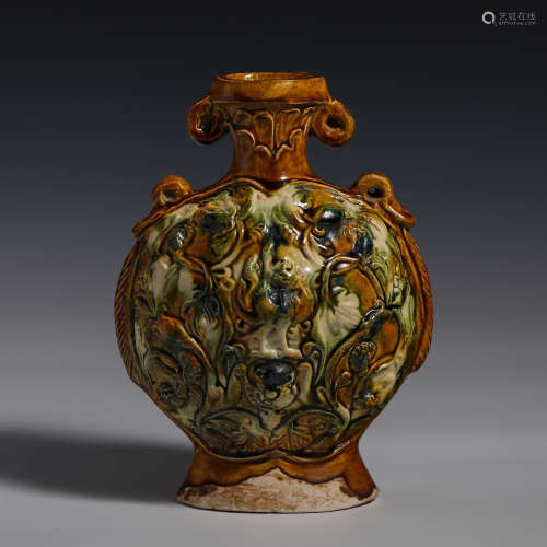 Chinese 10th century three-color flat bottle